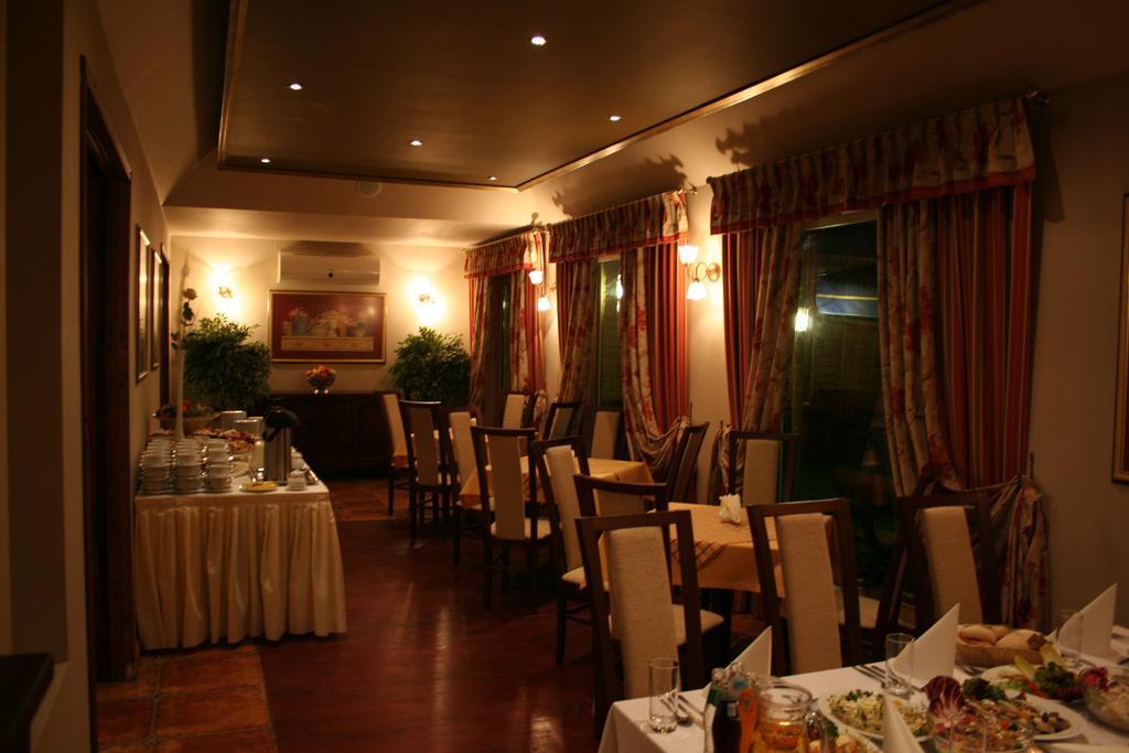 Hotel Tenishouse ماركي المظهر الخارجي الصورة