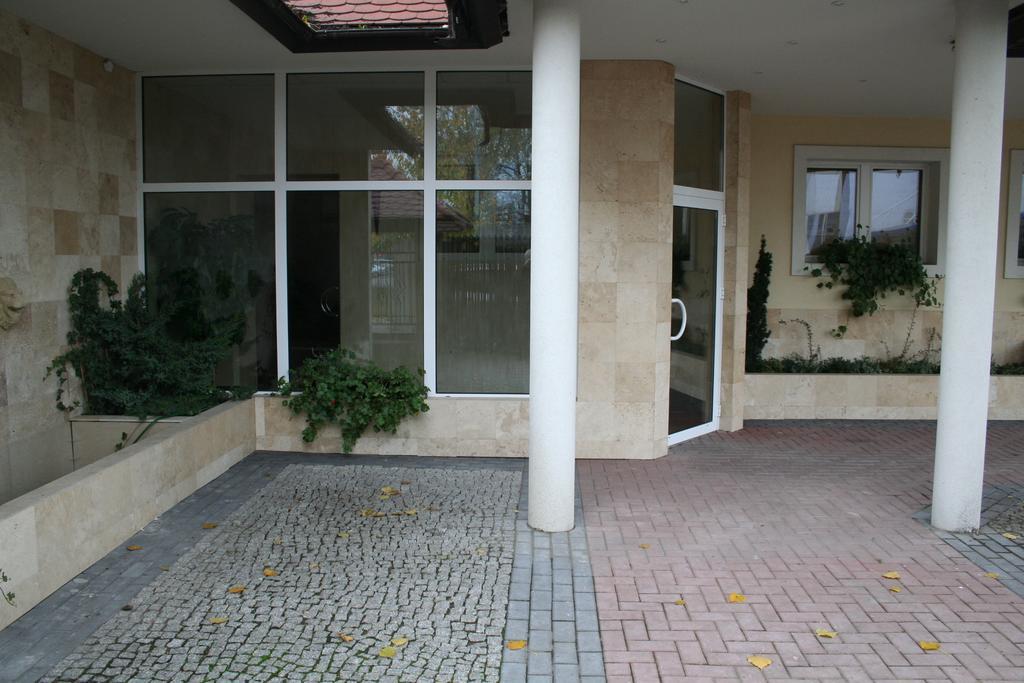 Hotel Tenishouse ماركي المظهر الخارجي الصورة