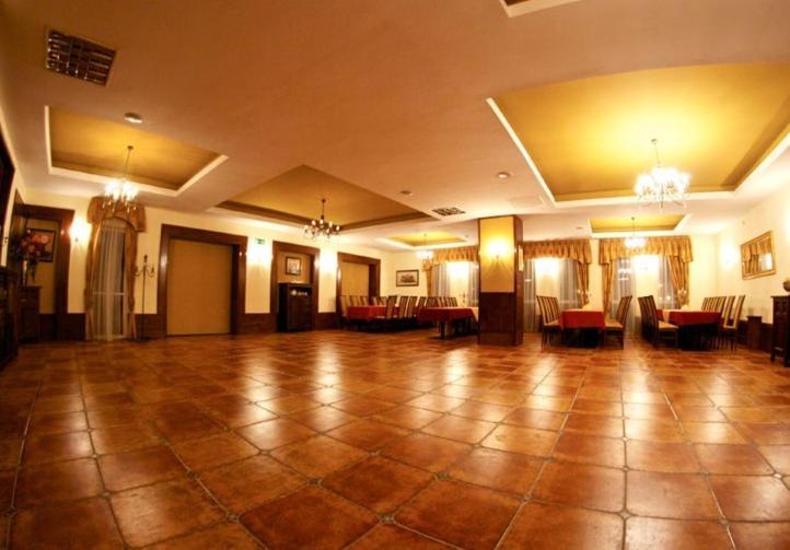 Hotel Tenishouse ماركي المظهر الخارجي الصورة