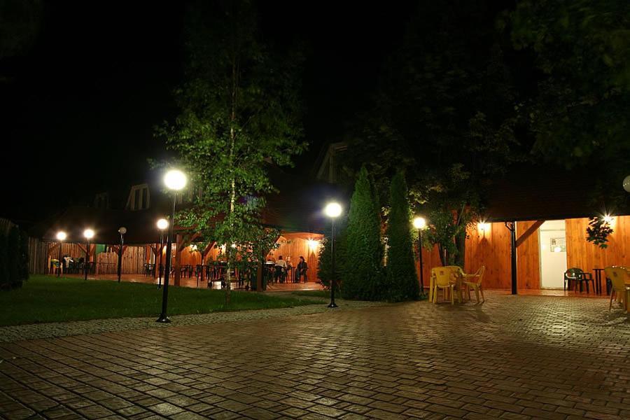 Hotel Tenishouse ماركي المظهر الخارجي الصورة